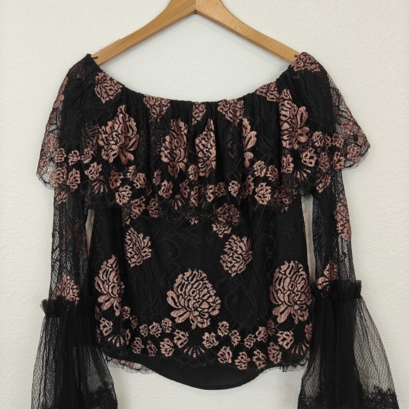 ALEXIS INTERMIX "LAURENA" BLACK LACE PINK FLORAL OFF SHOULDER BOHO TOP BLOUSE M - Picture 16 of 16